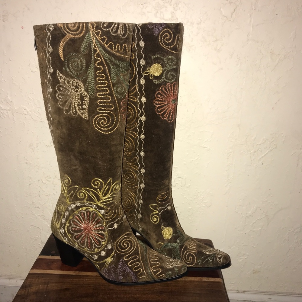 Rockwell Tharp embroidered boots